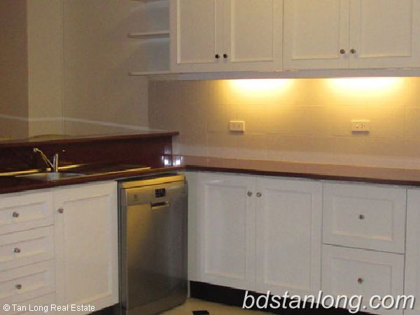 3 bedrooms Apartment in Ba Dinh, Ha Noi, Vietnam No. 6980