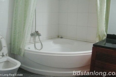 3 bedrooms Apartment in Ba Dinh, Ha Noi, No. 8635 6