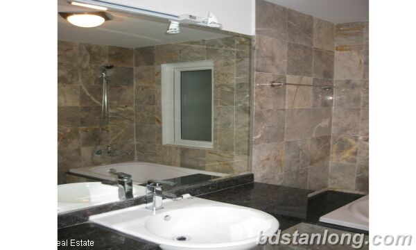 2 bedrooms Apartment in Ba Dinh, Ha Noi, Vietnam No. 8637
