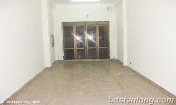Офис 450м2 в Хайбачынг, Ханой, Вьетнам № 6932