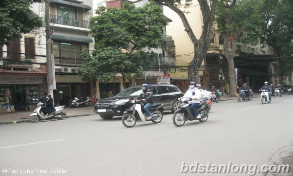 150m2 Office in Hai Ba Trung, Ha Noi, Vietnam No. 6933