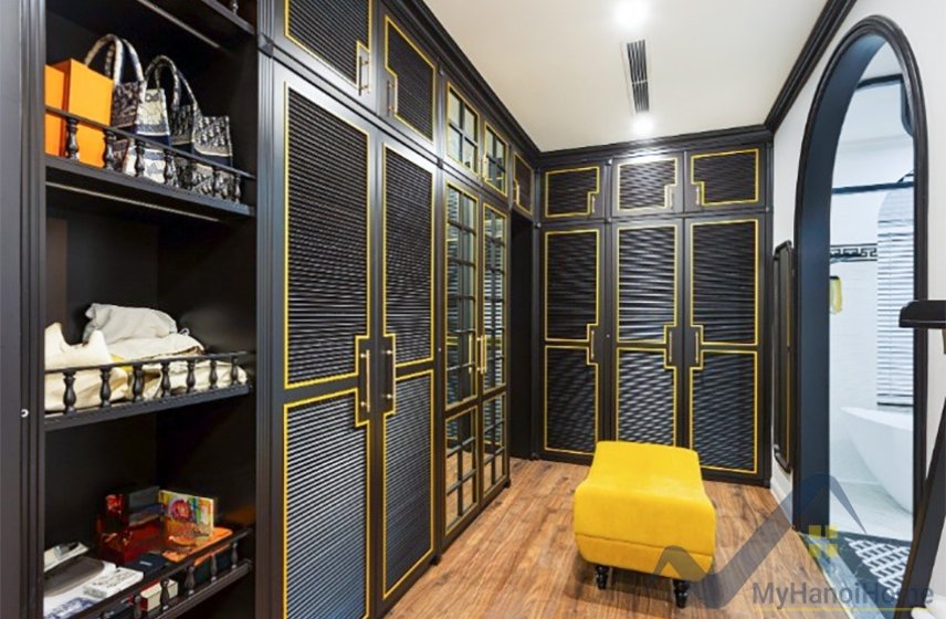 6 bedrooms Villa in Long Bien, Ha Noi, Vietnam No. 26408