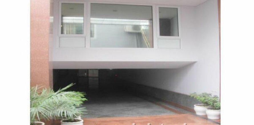 1 bedroom Apartment in Dong Da, Ha Noi, No. 8215