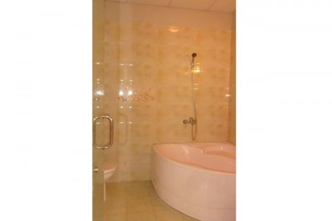 5 bedrooms House in Tay Ho, Ha Noi, No. 5292 9