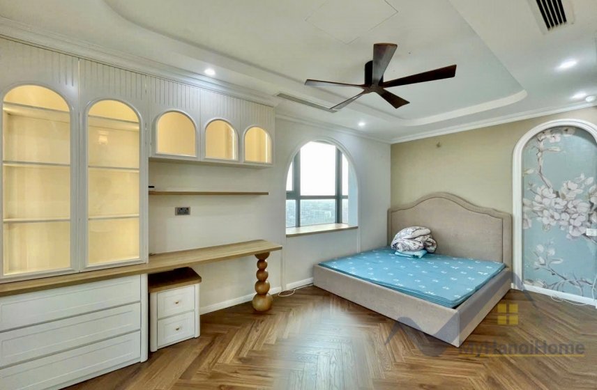 4 bedrooms Apartment in Long Bien, Ha Noi, Vietnam No. 29525