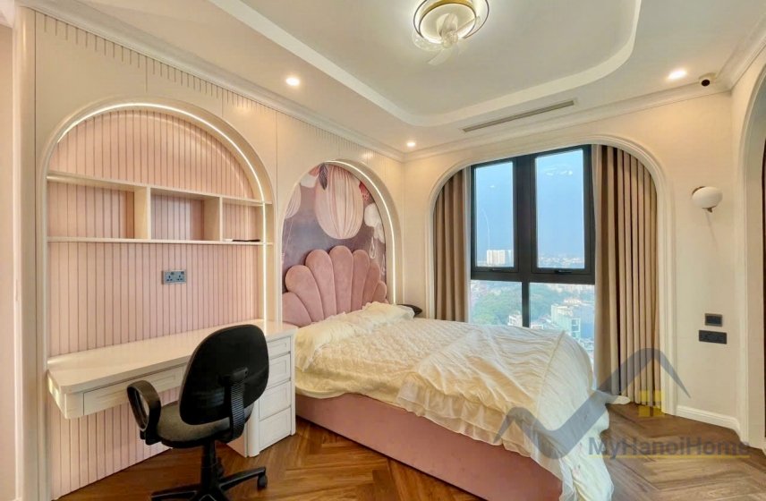 4 bedrooms Apartment in Long Bien, Ha Noi, Vietnam No. 29525