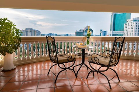 3 bedrooms Apartment in District 1, Ho Chi Minh,  No. 18520 16