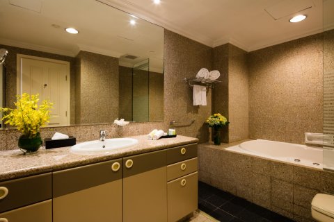 3 bedrooms Apartment in District 1, Ho Chi Minh,  No. 18520 14