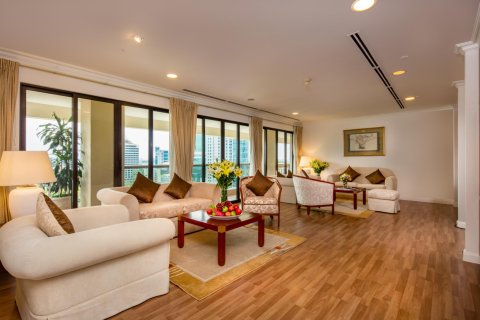 3 bedrooms Apartment in District 1, Ho Chi Minh,  No. 18520 2