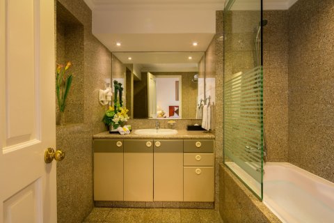 3 bedrooms Apartment in District 1, Ho Chi Minh,  No. 18520 13