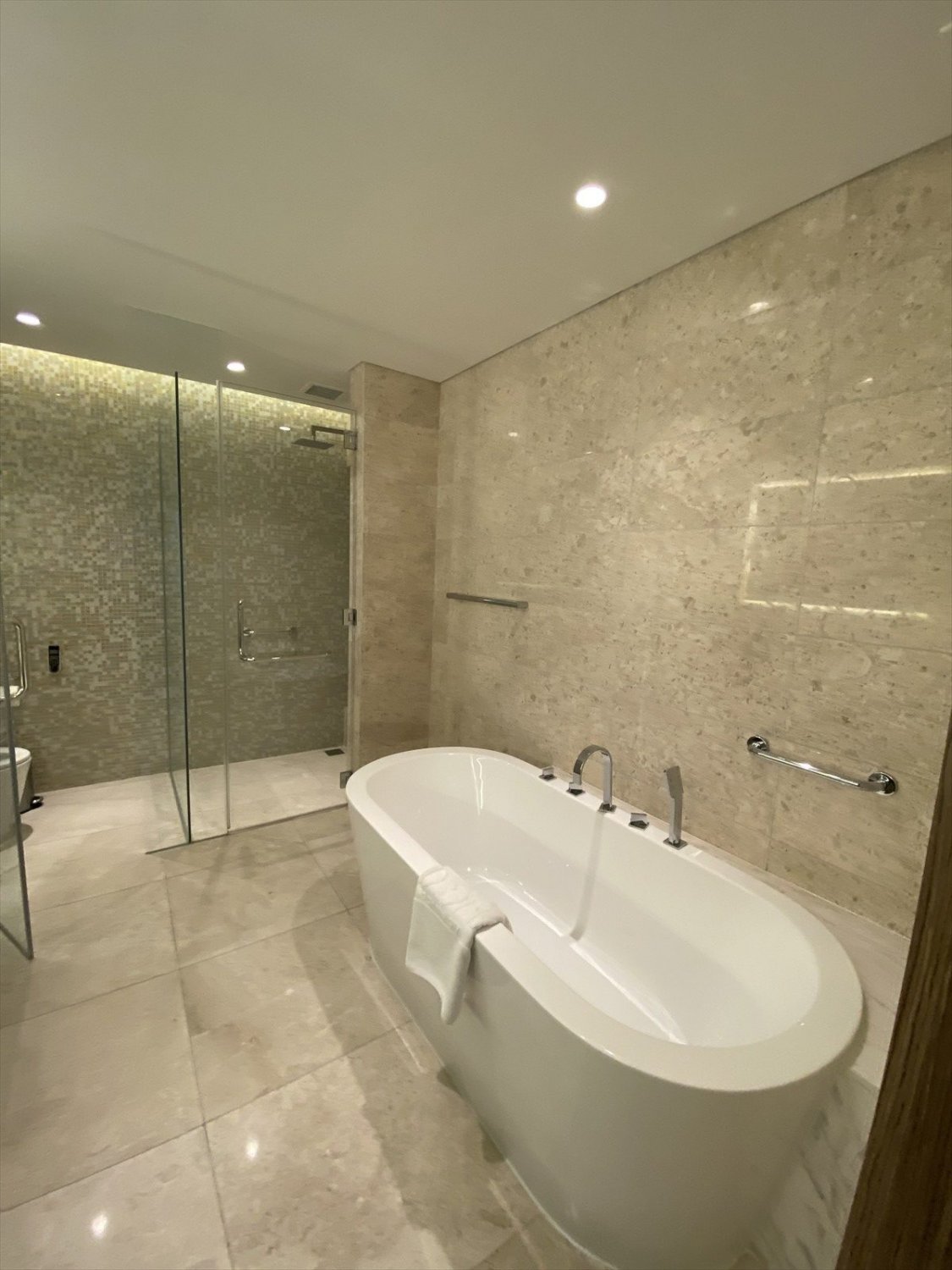 2 bedrooms Apartment in District 1, Ho Chi Minh, Vietnam No. 18515
