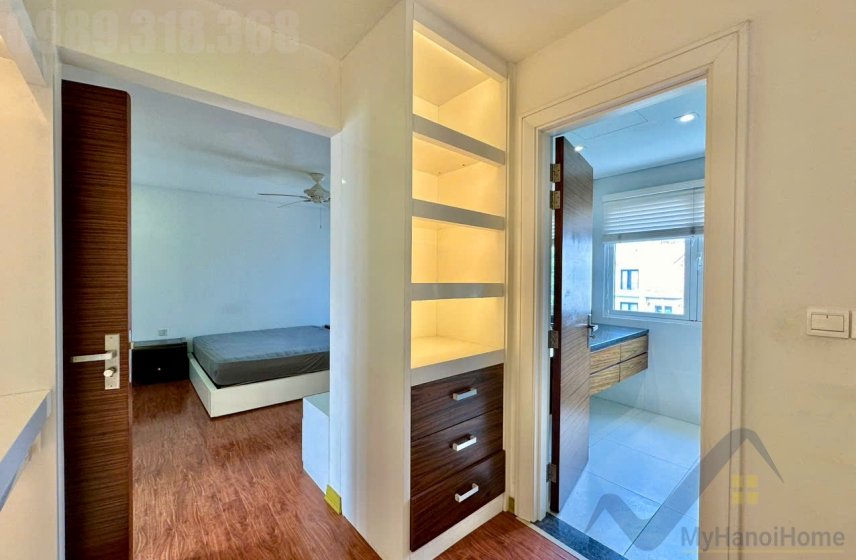 4 bedrooms Villa in Long Bien, Ha Noi, Vietnam No. 26347