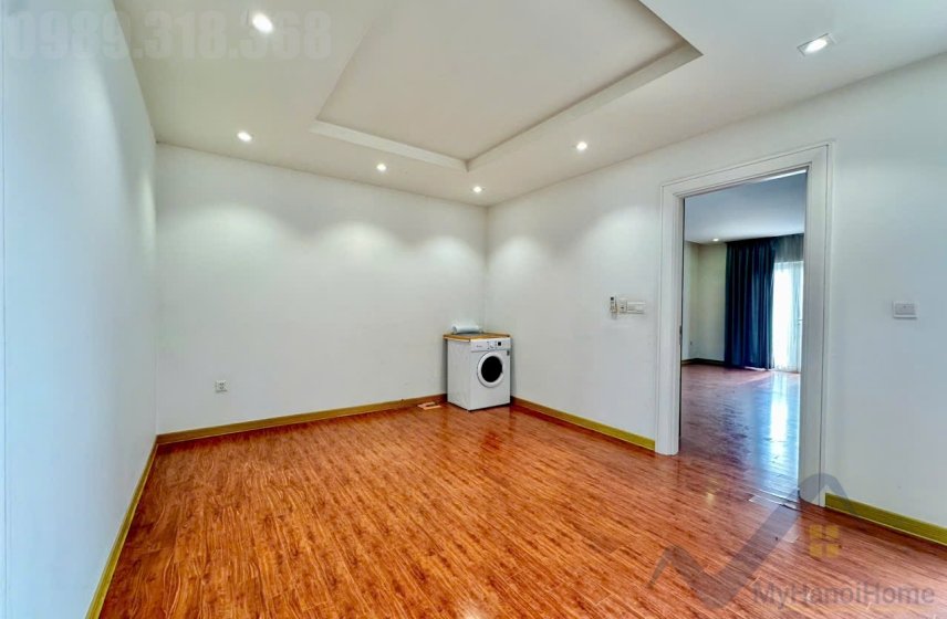 4 bedrooms Villa in Long Bien, Ha Noi, Vietnam No. 26347