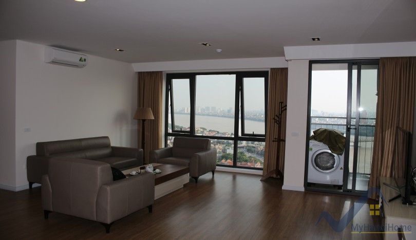3 bedrooms Apartment in Long Bien, Ha Noi, Vietnam No. 19852