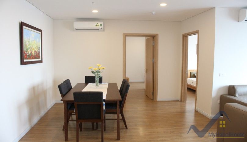 3 bedrooms Apartment in Long Bien, Ha Noi, Vietnam No. 19852