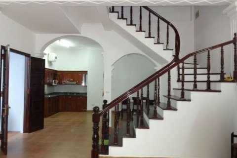 Дом с 5 спальнями в Тэйхо, Ханой ,  № 5831 6