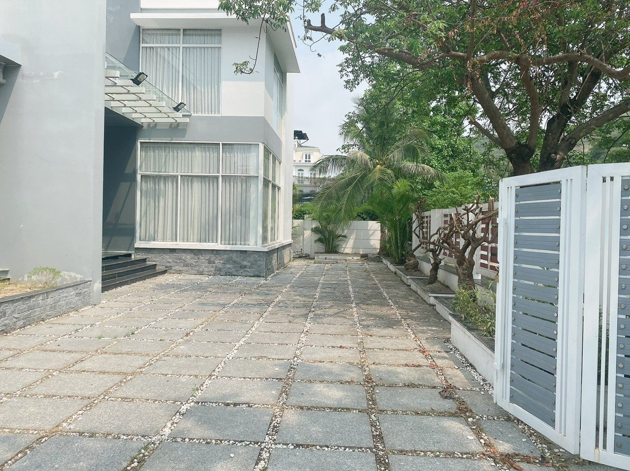 6 bedrooms Villa in Nha Trang, Vietnam No. 16035