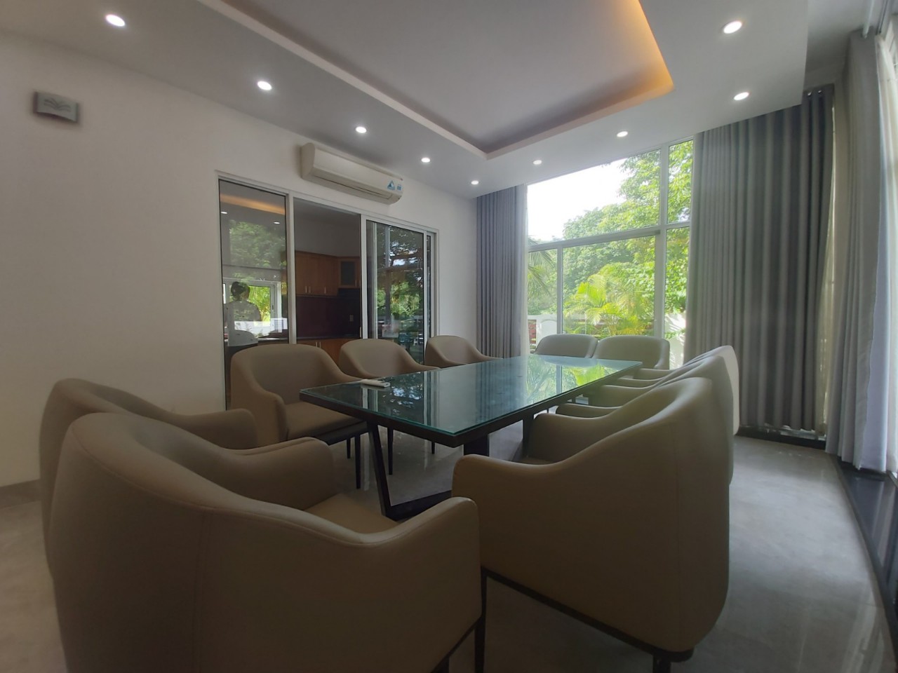 6 bedrooms Villa in Nha Trang, Vietnam No. 16035