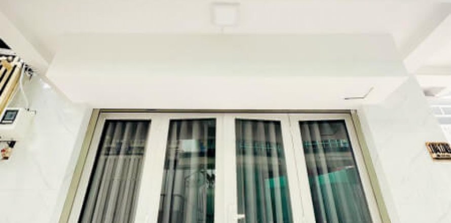 Studio House in District 7, Ho Chi Minh, No. 9112