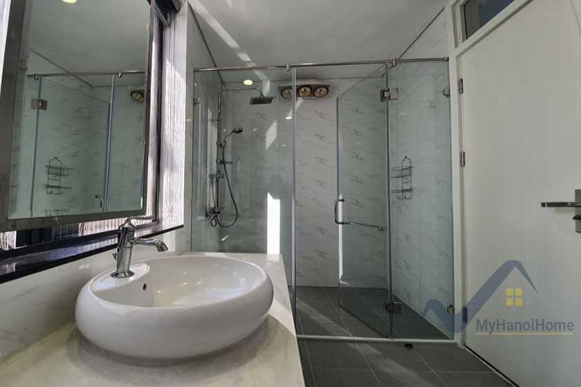 5 bedrooms Villa in Long Bien, Ha Noi, Vietnam No. 19497