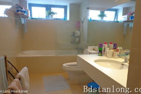 3 bedrooms Apartment in Dong Da, Ha Noi,  No. 8206 8
