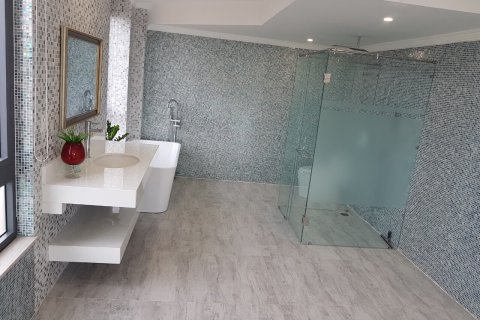 2 bedrooms Villa in Nha Trang, No. 16132 4