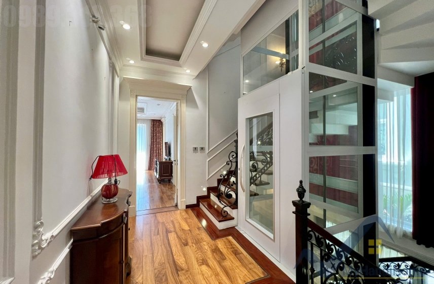 5 bedrooms Villa in Long Bien, Ha Noi, Vietnam No. 26483