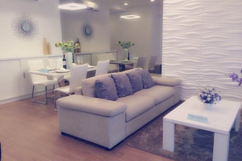 2 bedrooms Apartment in Hai Ba Trung, Ha Noi, No. 6012 2