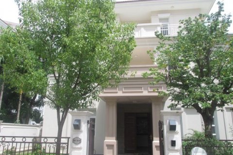 Вилла с 5 спальнями в Хоайдык, Ханой ,  № 5347