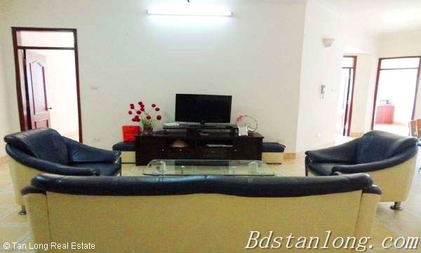 3 bedrooms Apartment in Cau Giay, Ha Noi, Vietnam No. 8117