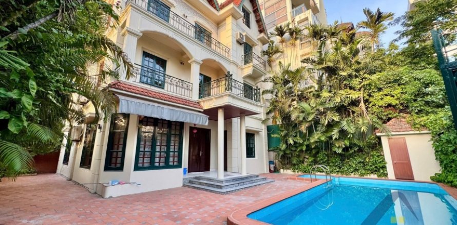 5 bedrooms Villa in Tay Ho, Ha Noi, No. 18995