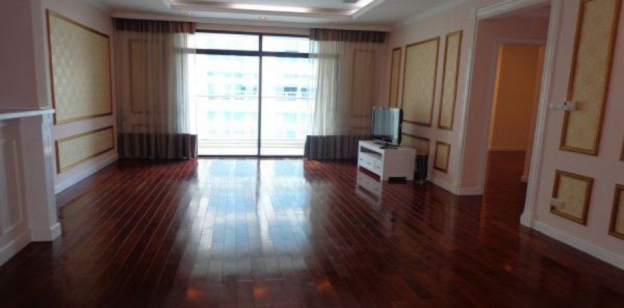 2 bedrooms Apartment in Hai Ba Trung, Ha Noi, No. 8372