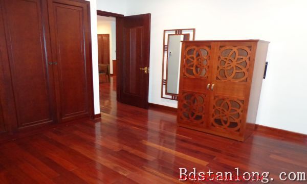 Квартира с 2 спальнями в Хайбачынг, Ханой, Вьетнам № 8373