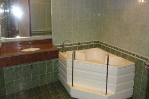 4 bedrooms Villa in Tay Ho, Ha Noi, No. 9530 22
