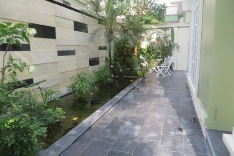 4 bedrooms Villa in Tay Ho, Ha Noi, No. 9529 3
