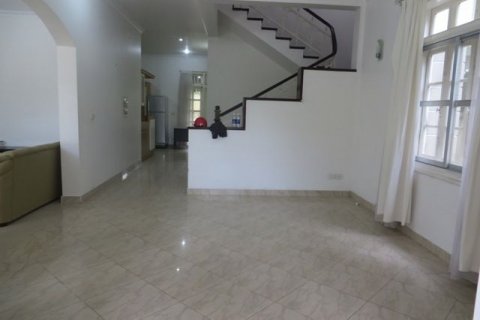 4 bedrooms Villa in Tay Ho, Ha Noi, No. 9531 9