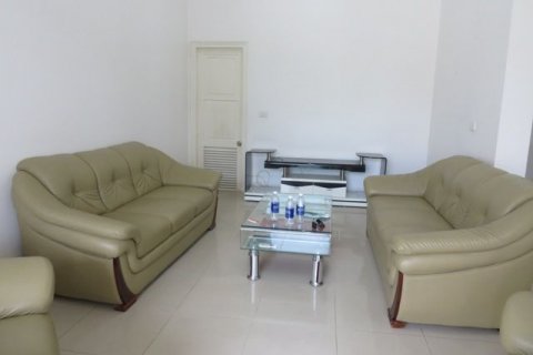 4 bedrooms Villa in Tay Ho, Ha Noi, No. 9531 7