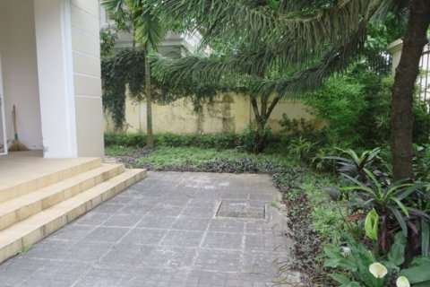 4 bedrooms Villa in Tay Ho, Ha Noi, No. 9531 2