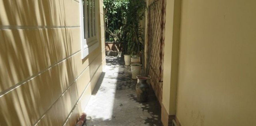 4 bedrooms Villa in Tay Ho, Ha Noi, No. 9533