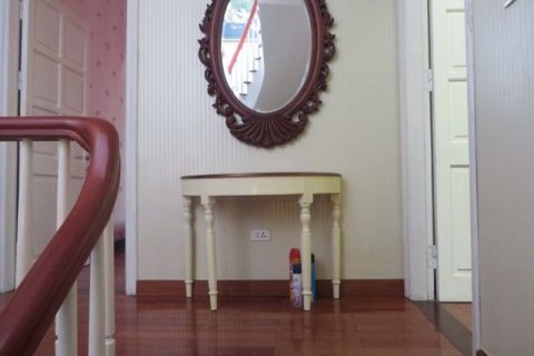 4 bedrooms Villa in Tay Ho, Ha Noi, No. 9533 22