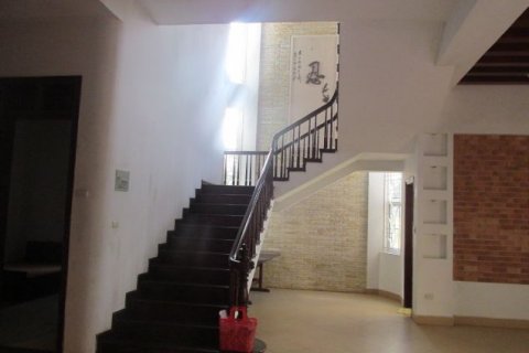 Вилла с 4 спальнями в Лонгбьен, Ханой , № 9532 9