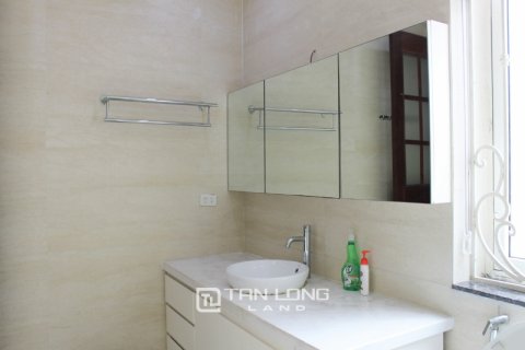 Вилла с 3 спальнями в Лонгбьен, Ханой , № 2440 13