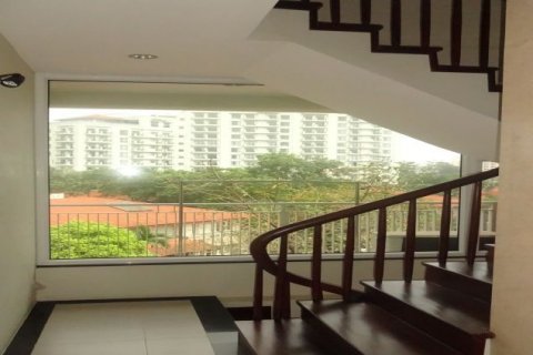 1 bedroom Apartment in Tay Ho, Ha Noi, No. 4270 4