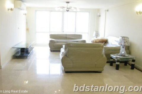 4 bedrooms Apartment in Tay Ho, Ha Noi, No. 7609