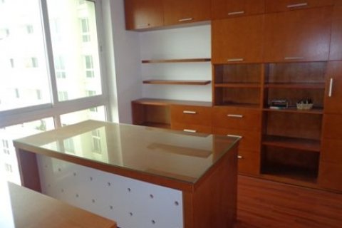 Квартира с 4 спальнями в Тэйхо, Ханой ,  № 7611 21