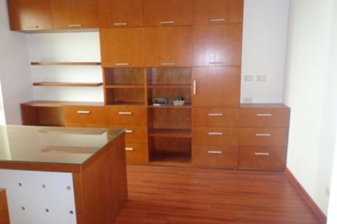 Квартира с 4 спальнями в Тэйхо, Ханой ,  № 7611 20