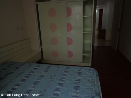Квартира с 4 спальнями в Тэйхо, Ханой, Вьетнам № 7611