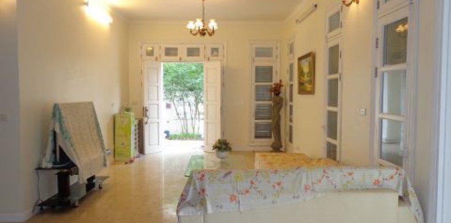 5 bedrooms Villa in Tay Ho, Ha Noi, No. 7941