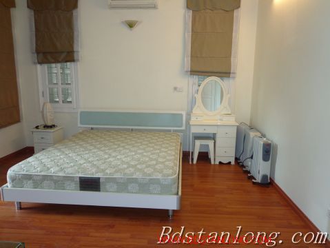 Вилла с 5 спальнями в Тэйхо, Ханой, Вьетнам № 7941