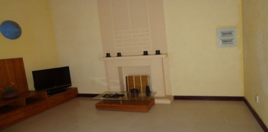 4 bedrooms Villa in Tay Ho, Ha Noi, No. 7944